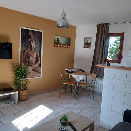 Jolie Petite Maison Idealement Situee อาร์ลส์ ภายนอก รูปภาพ